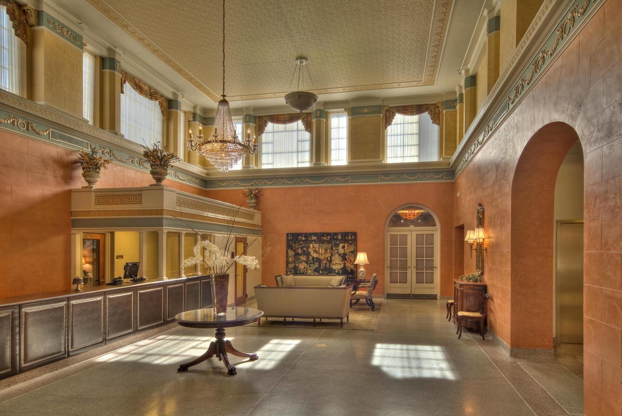 Charley Creek Inn Wabash Экстерьер фото